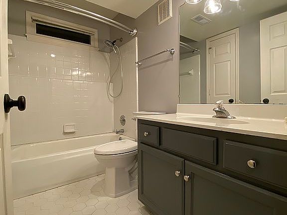 Downstairs bathroom 