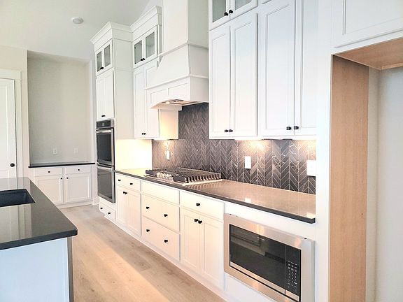 5th image of 5814 Willoughby Way Lot 551