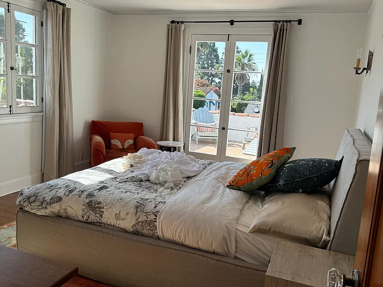 4962 Los Feliz Blvd — Photo 18