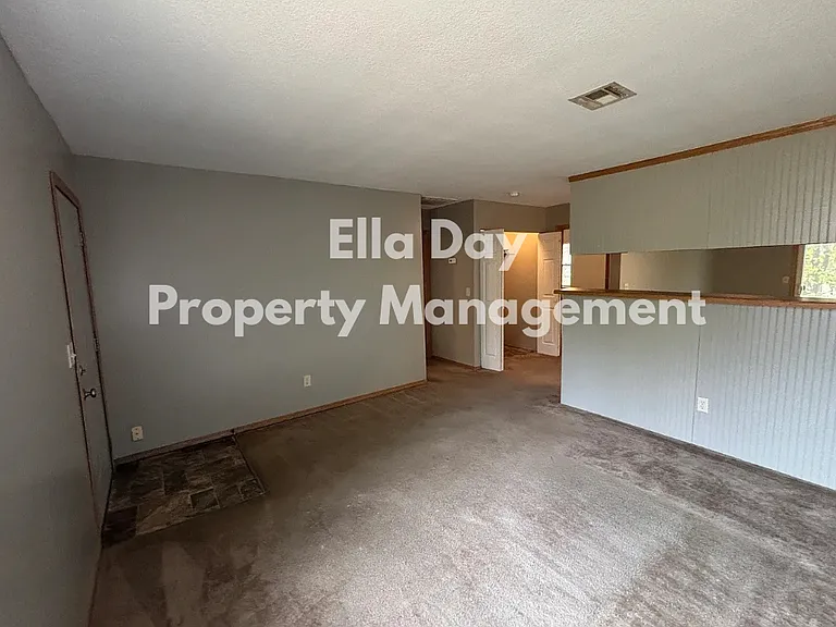 11438 E Lewis St #B — Photo 3