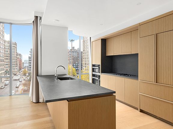 2nd image of 565 Broome St #S7c