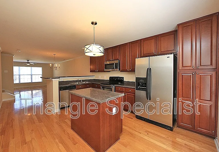9811 Cicero Dr — Photo 7