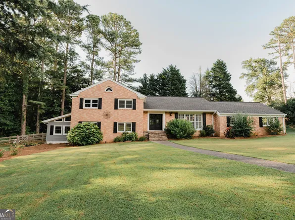 107 Buena St, Bremen, GA 30110