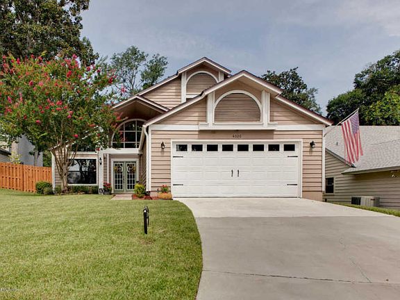 3rd image of 4020 Arbor Lake Dr W