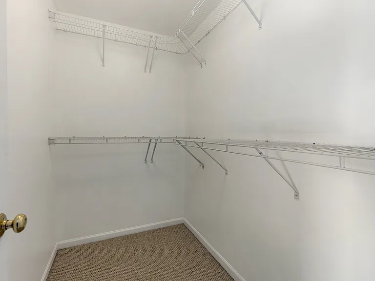 1638 Fredericksburg Ln #1638 — Photo 17