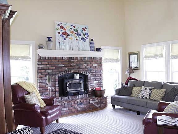 3rd image of 2516 S Van Hoose Dr #139