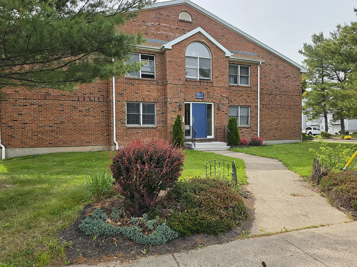 Building Photo - 1015 Old Colony Rd #6