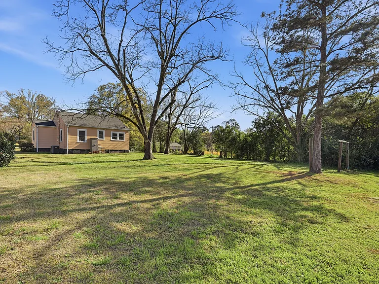612 Crescent Dr — Photo 23