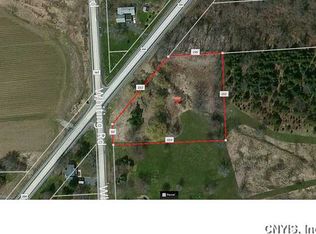 8578 Whiting Rd, Cicero, NY 13039