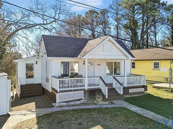 2nd image of 2304 Oakland Pl