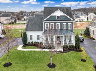 41729 Bloomfield Path St, Ashburn, VA 20148