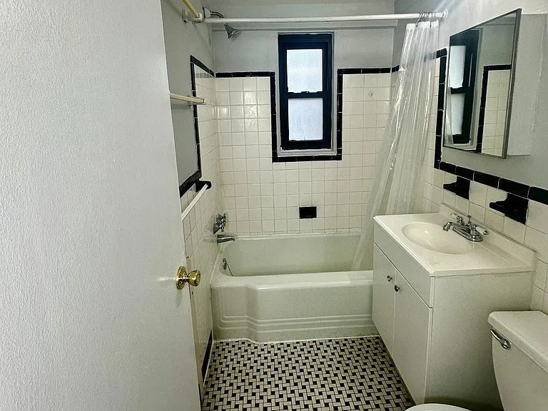 2141 I St NW #310 — Photo 9