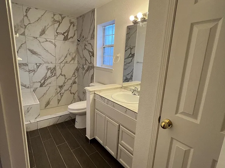 7115 Oval Rock Dr — Photo 22