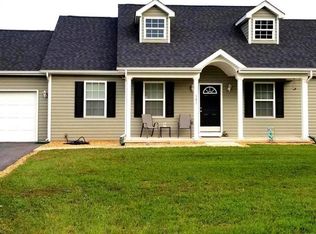 141 Fegan Rd, Bunker Hill, WV 25413