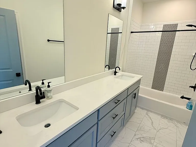 1327 N. Bronough St. — Photo 26