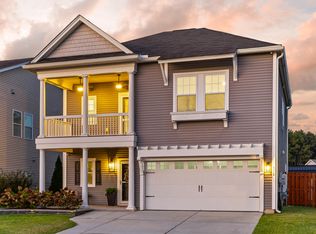 570 Crossland Dr, Moncks Corner, SC 29461