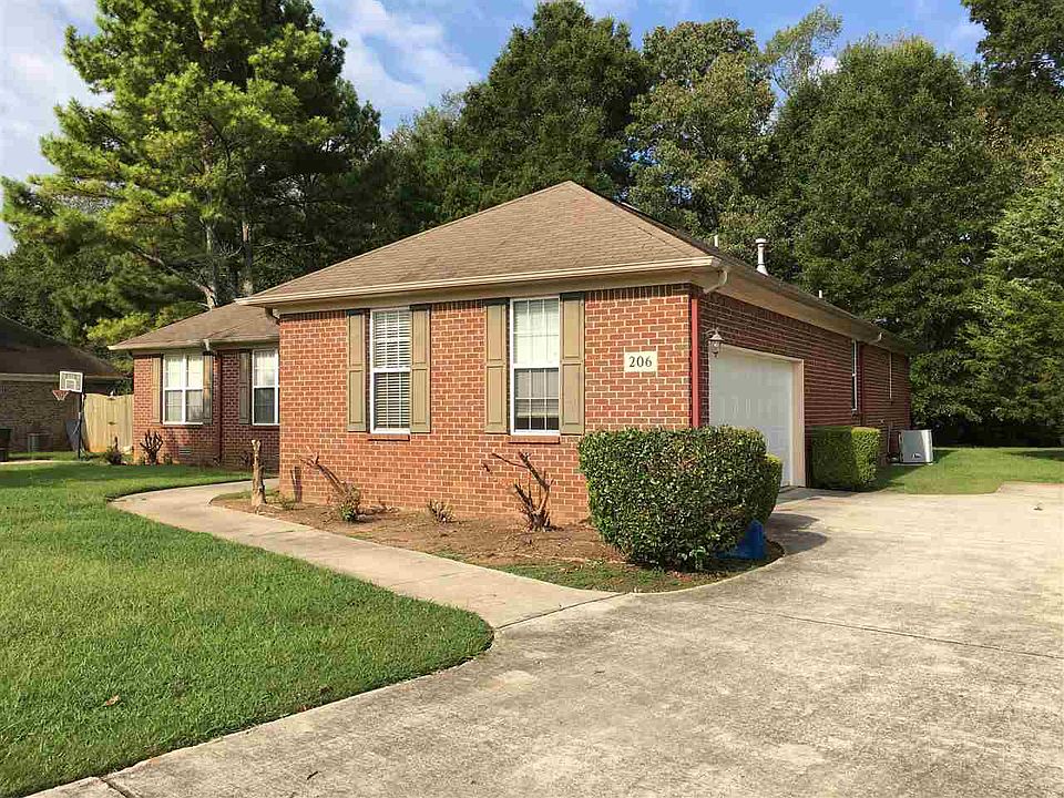 1st image of 206 Turtle Creek Dr