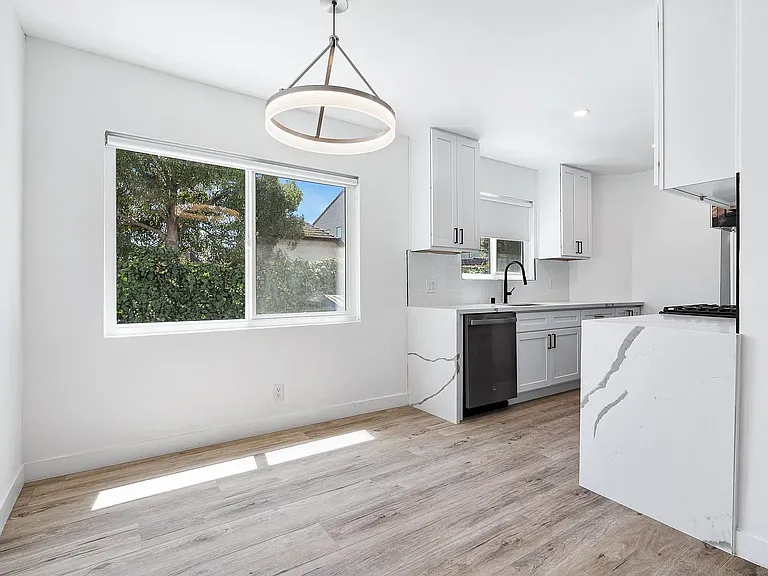 1508 S Orange Grove Ave #3 — Photo 7