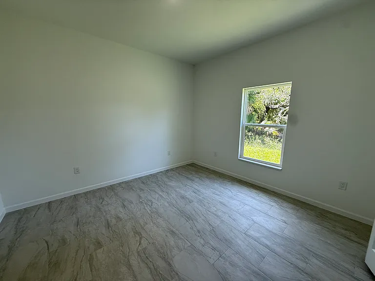 1392 Alabelle Ln — Photo 11