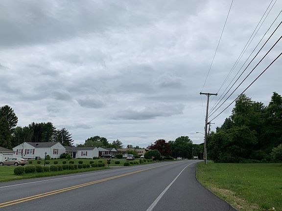 4th image of 4422 William Penn Hwy