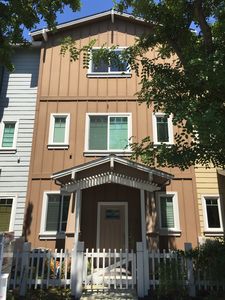 2232 W Middlefield Rd, Mountain View, CA, 94043