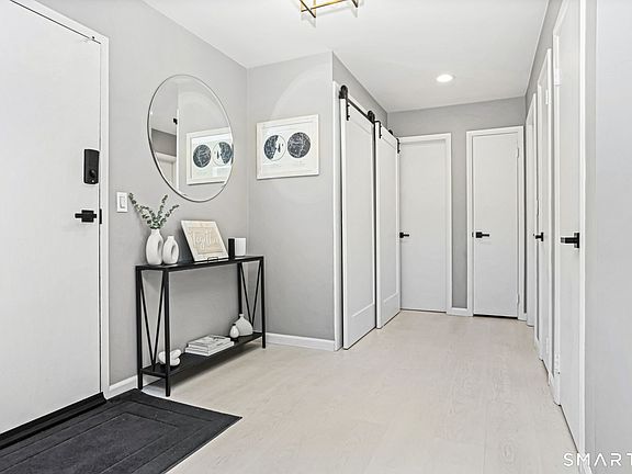 3rd image of 697 Cove Road APT 1B