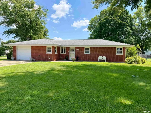 5814 W Fairview Rd, Peoria, IL 61607