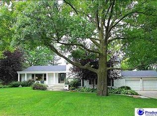 1228 S 107th St, Omaha, NE 68124