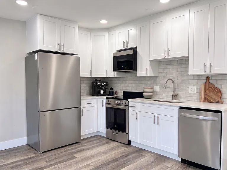 1719 Pearl St #1 — Photo 3