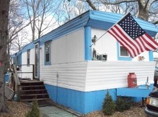 33 Sandy Point Dr, Lake Hopatcong, NJ 07849