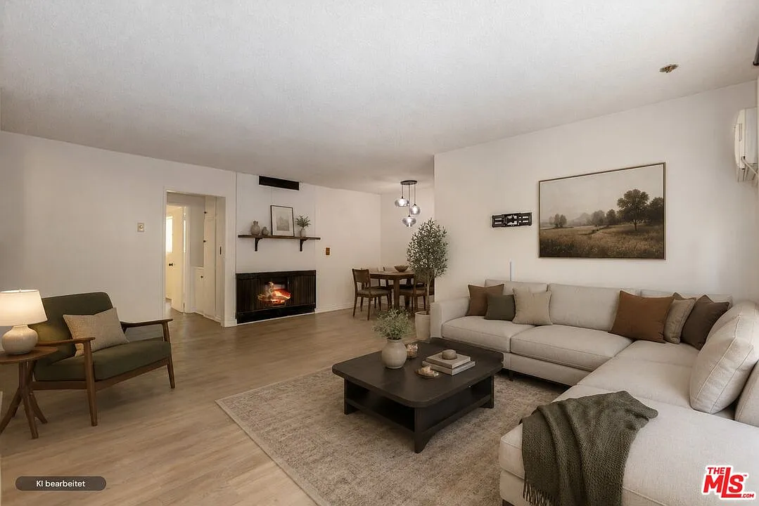 1 bed, 1.0 bath, 800 sqft, $2,395 — Photo 2