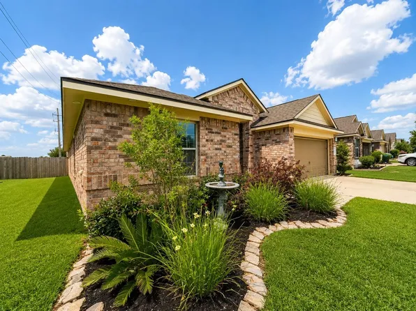 2911 Lincolns Meadow Dr, Spring, TX 77373