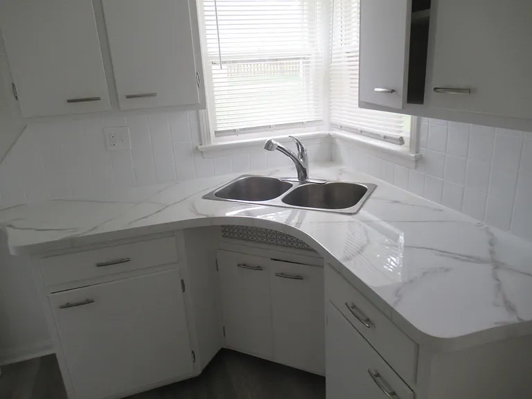 86 Cowles Ave — Photo 10