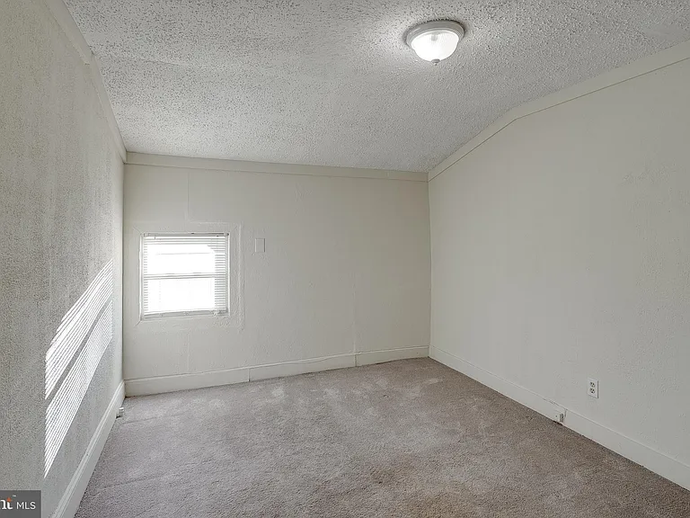 7 Dresser Ave #B-1 — Photo 11