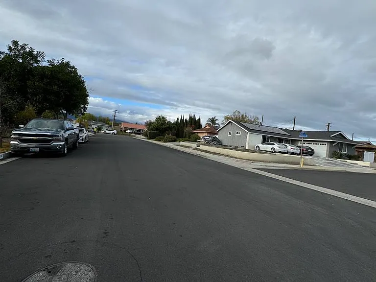 10174 Coalinga Ave — Photo 4