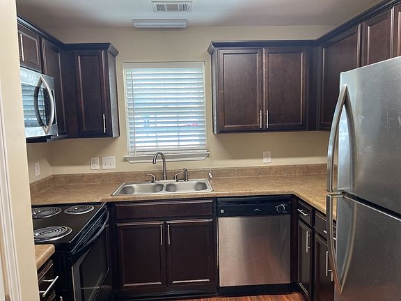5th image of 74 Ivey St APT 1