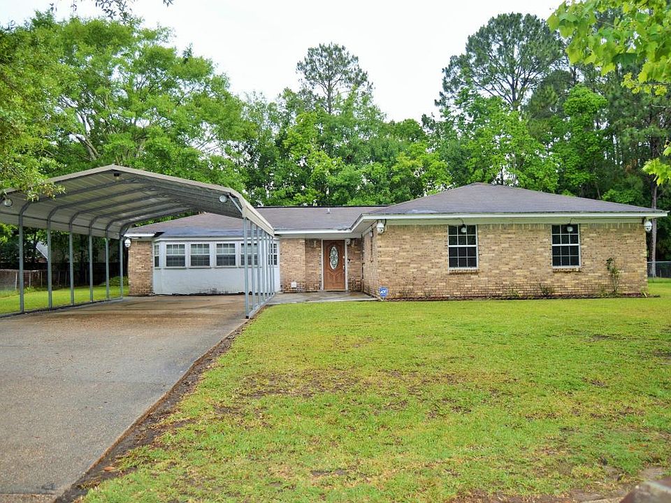 1st image of 2328 Greenway Dr