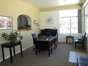 3rd image of 301 S Main St