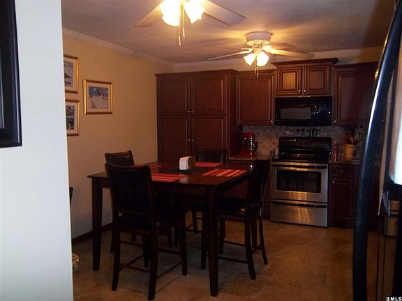 4th image of 65 Evergreen Lane