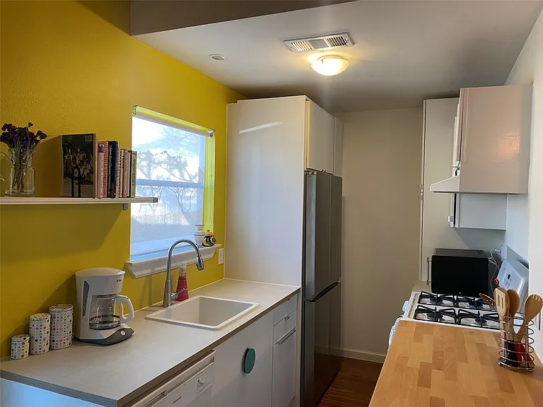 5405 Brompton Cir #B — Photo 12
