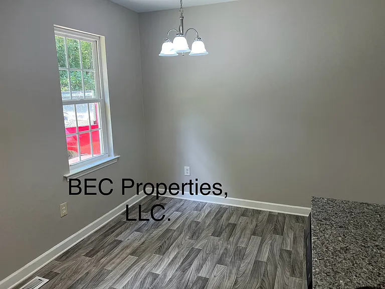 507 Tate Ave — Photo 5