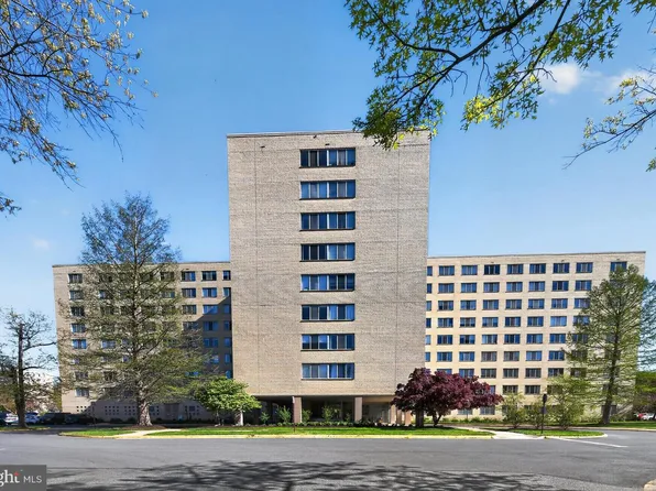 6641 Wakefield Dr APT 612, Alexandria, VA 22307