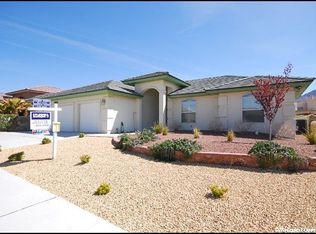 1452 Pioneer Ridge Dr, El Paso, TX 79912