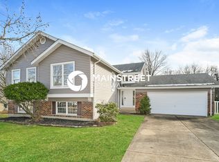 16504 Forest Pine Dr, Ballwin, MO