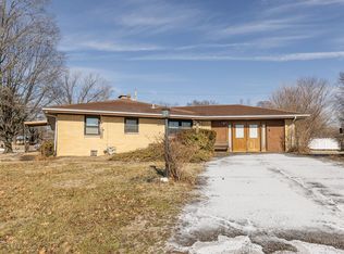 921 Blue Ridge Dr, Belleville, IL 62223