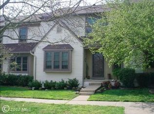22 Paxton Ct, Sterling, VA 20165