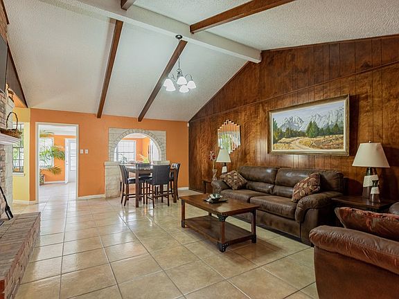 2nd image of 4604 Redbud Ave