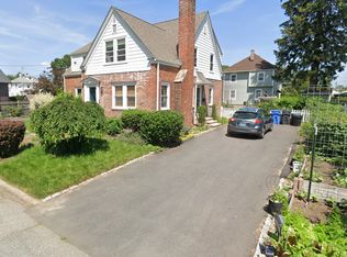 19 Calvin Ave, Providence, RI 02905