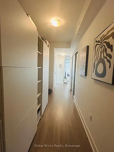 60 George Butchart Dr #619 Photo 1