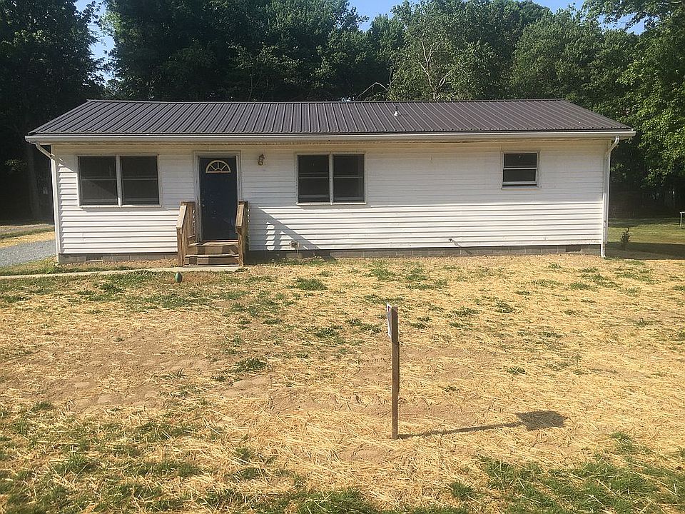 2nd image of 21131 Haven Rd